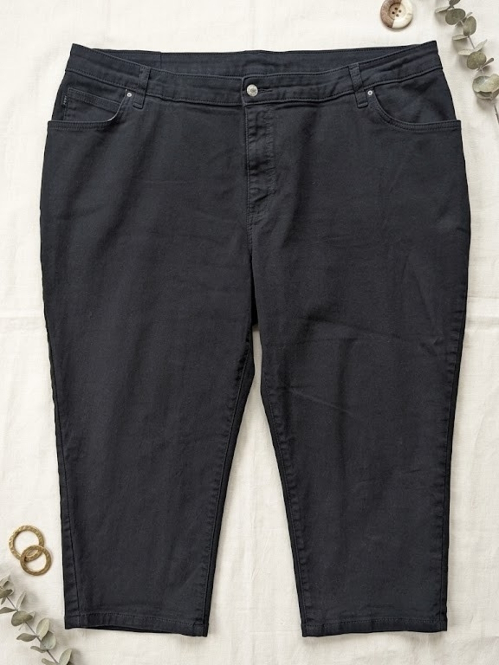 Lee 24W Plus Size Minimalist Black Denim Capris High Low Casual Chic Y2k
